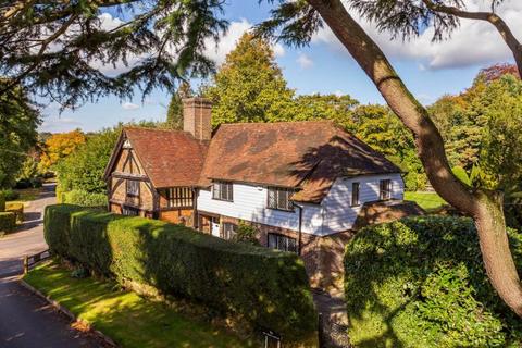 5 bedroom detached house for sale, Pastens Road, Limpsfield, Oxted, Surrey, RH8