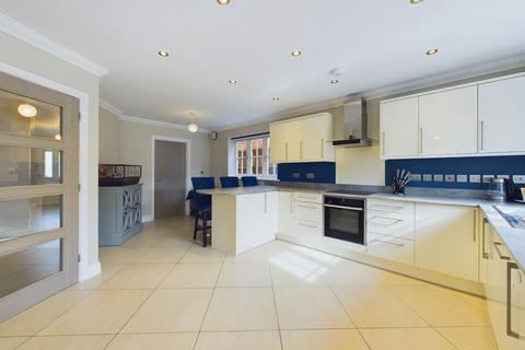 4 bedroom detached house for sale, Stonefield Road, Naphill