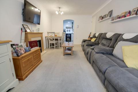 1 bedroom flat for sale, Sherwood Close, Southampton, SO16