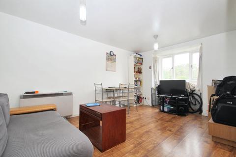 1 bedroom apartment for sale, Knowles Close, West Drayton