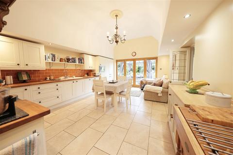 4 bedroom detached house for sale, Heartfield House, Waltham On The Wolds