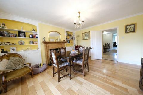 4 bedroom detached house for sale, Heartfield House, Waltham On The Wolds