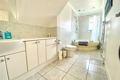 1 Cherry Tree Close, St Leonards, Ringwood, BH24 2QN