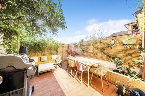 2 bedroom terraced house for sale, Pincott Place, Brockley