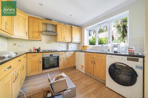 3 bedroom semi-detached house to rent, Sussex Court, High Street, Findon, Worthing, BN14