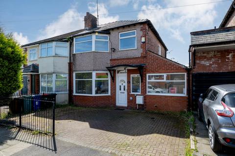 3 bedroom semi-detached house for sale, Parksway, Prestwich