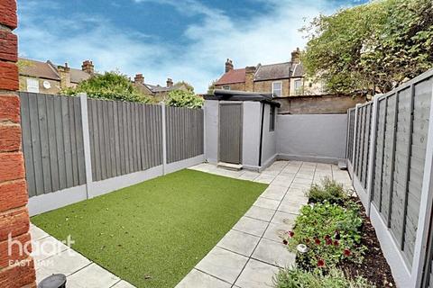 2 bedroom terraced house for sale, Welbeck Road, London