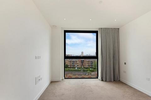 2 bedroom flat to rent, Chaucer Gardens, London, E1