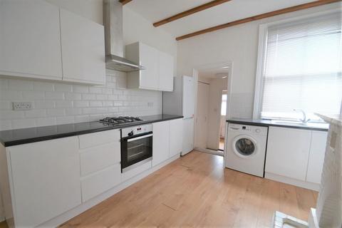 1 bedroom flat to rent, Gladstone Park Gardens, London, NW2
