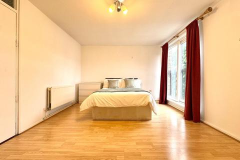 undefined, Glengall Grove, London E14