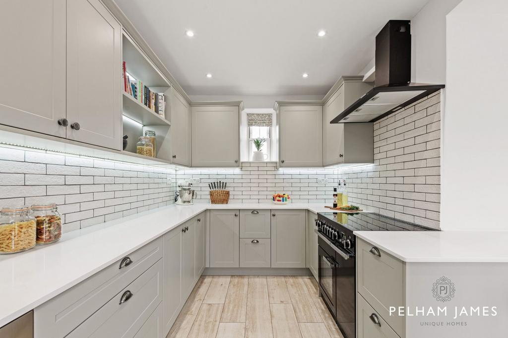 Kitchen, Roselea Cottage, Swayfield