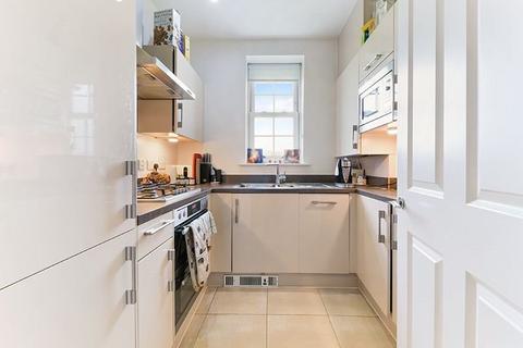 2 bedroom apartment for sale, East Hill Road, Oxted RH8