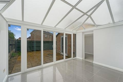 31 Canterbury Close, Weston-super-mare, BS22 7TS
