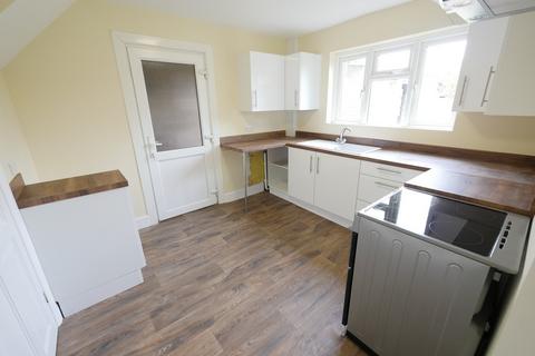 3 bedroom terraced house to rent, Charles Road, Staines-upon-Thames TW18