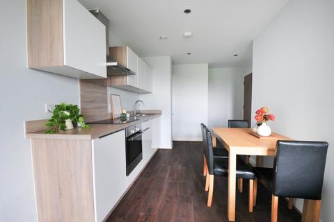 2 bedroom apartment to rent, 6th Floor – 2 Bedroom, 2 bath- Alto, Sillavan Way, Salford