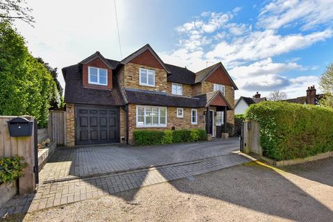 4 bedroom detached house to rent, Abbey Road, Bourne End, Buckinghamshire, SL8