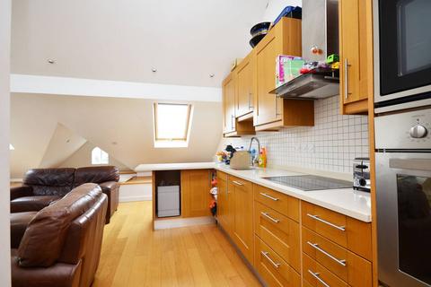 2 bedroom flat to rent, Killyon Road, Clapham Old Town, London, SW8