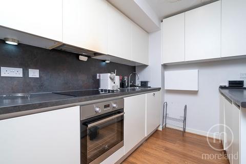 2 bedroom apartment to rent, Goshawk Court, London NW9