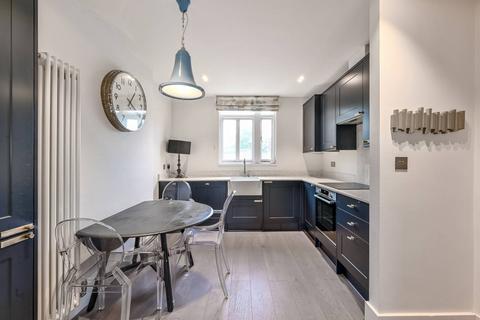 2 bedroom flat to rent, Highgate Road, Kentish Town, London, NW5