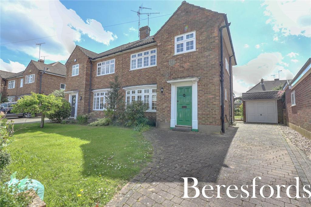 Chelmer Drive, Hutton, CM13 3 bed semidetached house for sale £525,000
