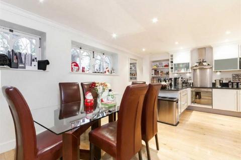 3 bedroom townhouse for sale, North End Way Hampstead NW3