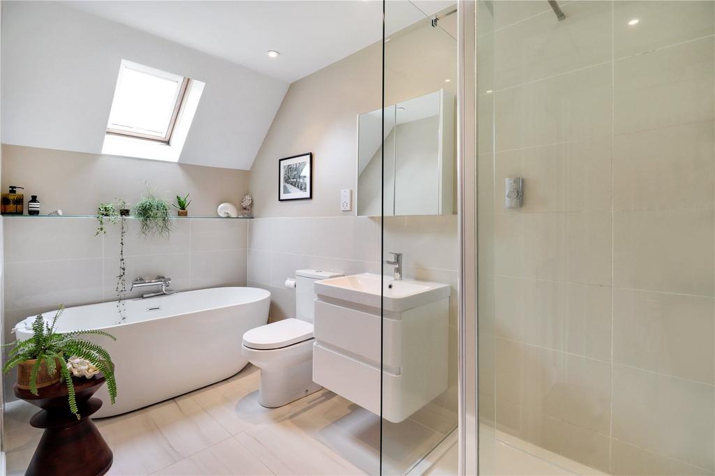En Suite Bathroom