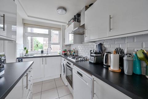 3 bedroom flat for sale, George Vale House, Mansford Street, Bethnal Green, London, E2