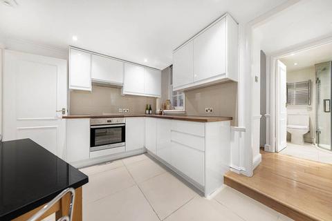 2 bedroom flat to rent, Basil Street, Knightsbridge, London, SW3