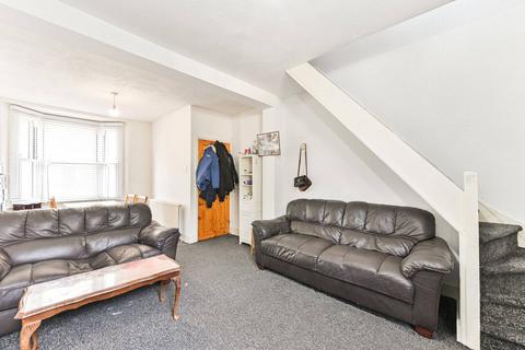 2 bedroom terraced house to rent, Faringford Road, E15, Stratford, London, E15