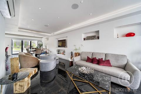 4 bedroom detached house for sale, Wentworth Road, London NW11