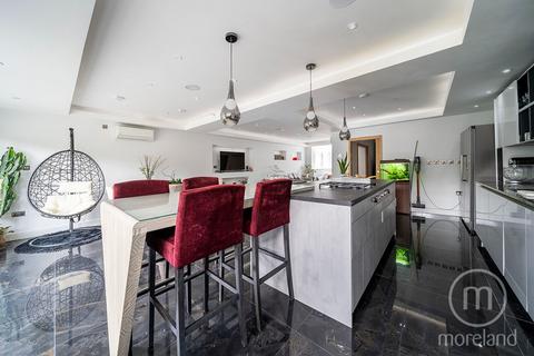 56 Wentworth Road, London, NW11 0RL
