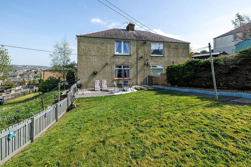 3 Wellogate Brae, Hawick TD9 9ND 2 bed ground floor flat £90,000