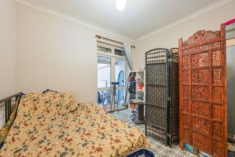 15 Sylvan Road, London, E17 7QR