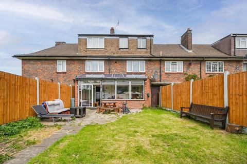 5 bedroom terraced house for sale, Lee Close, Walthamstow, London, E17
