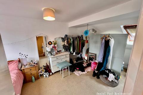 47 Creighton Road, London, W5 4SH