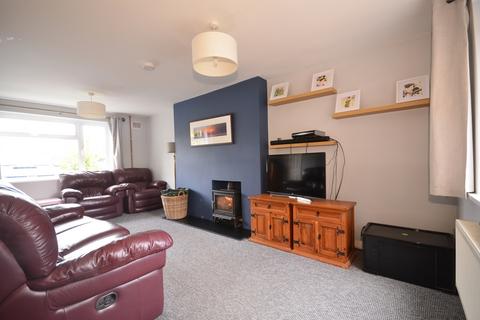 4 bedroom semi-detached house to rent, Highview Road Eastergate PO20