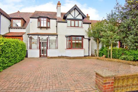 3 bedroom detached house for sale, Boston Avenue, Southend-on-sea, SS2