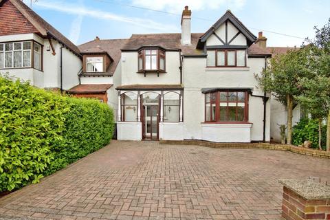 3 bedroom detached house for sale, Boston Avenue, Southend-on-sea, SS2