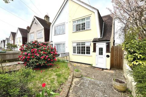 51 Mount Road, Chessington, KT9 1JQ