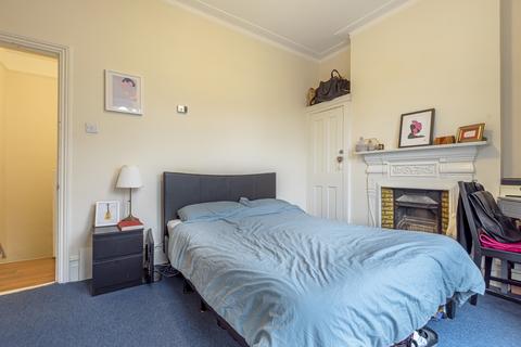1 bedroom apartment to rent, Rodenhurst Road Clapham SW4