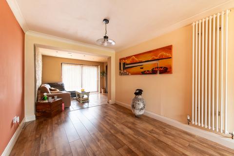2 bedroom end of terrace house for sale, Ifield Way, Gravesend, Kent, DA12