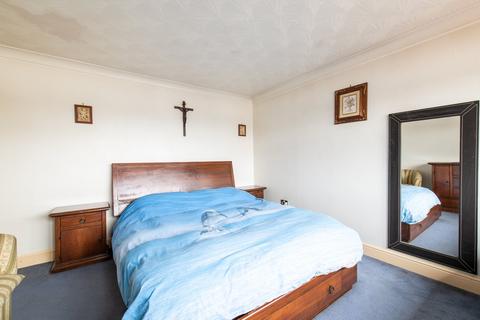 1 Ifield Way, Gravesend, DA12 5UA