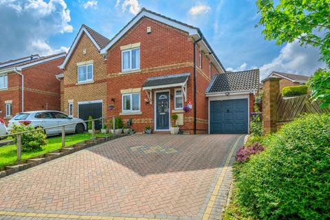 3 bedroom detached house for sale, Low Valley Close, Ketley, TF1