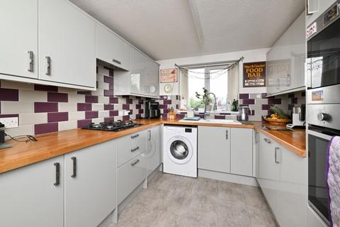 3 bedroom detached house for sale, Low Valley Close, Ketley, TF1