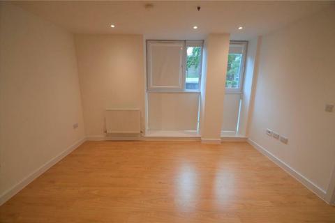 2 bedroom flat to rent, Canterbury House, CR0 9BL