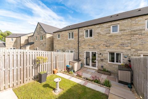 2 bedroom townhouse for sale, Highfell Grove, Harden, Bingley, West Yorkshire, BD16