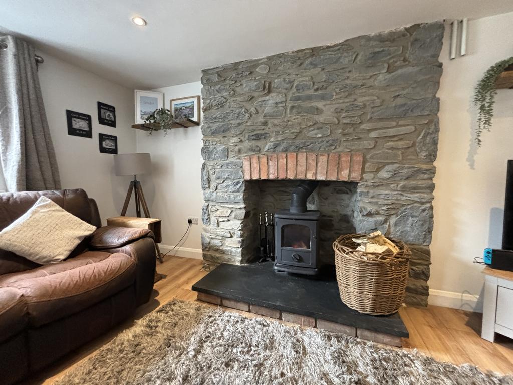 Living room (second image)
