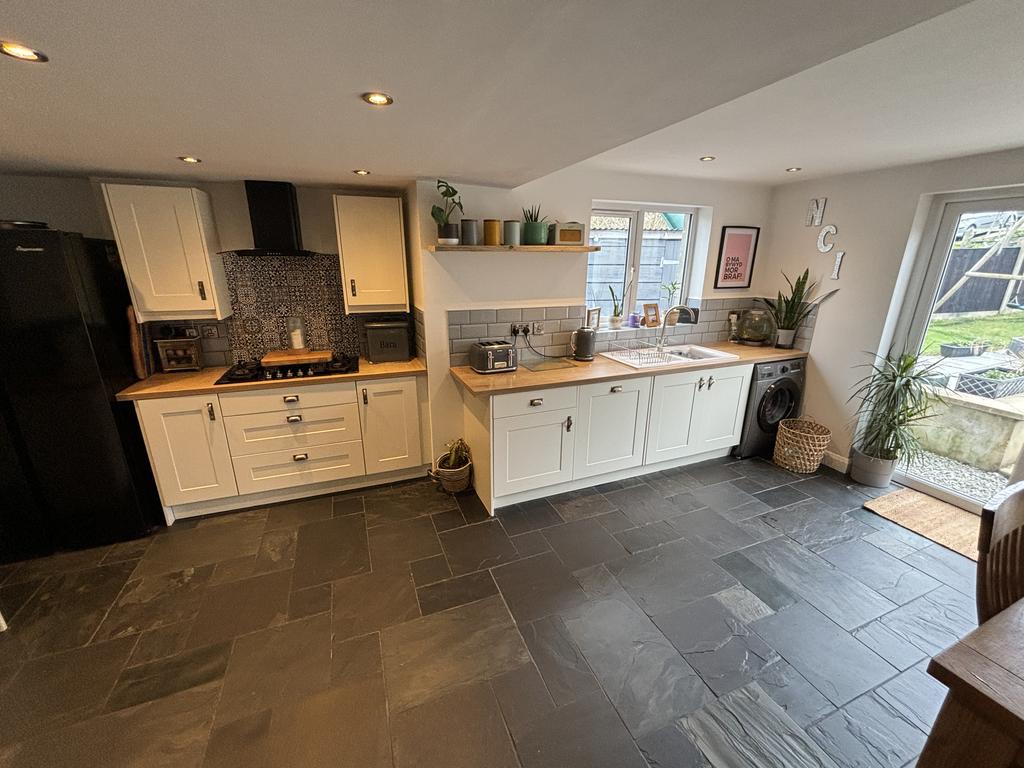 Kitchen/diner (second image)