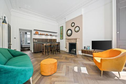 2 bedroom flat to rent, St. Georges Square, London, SW1V