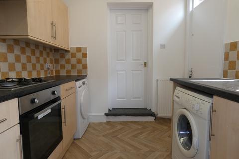 2 bedroom flat to rent, Addycombe Terrace, Heaton